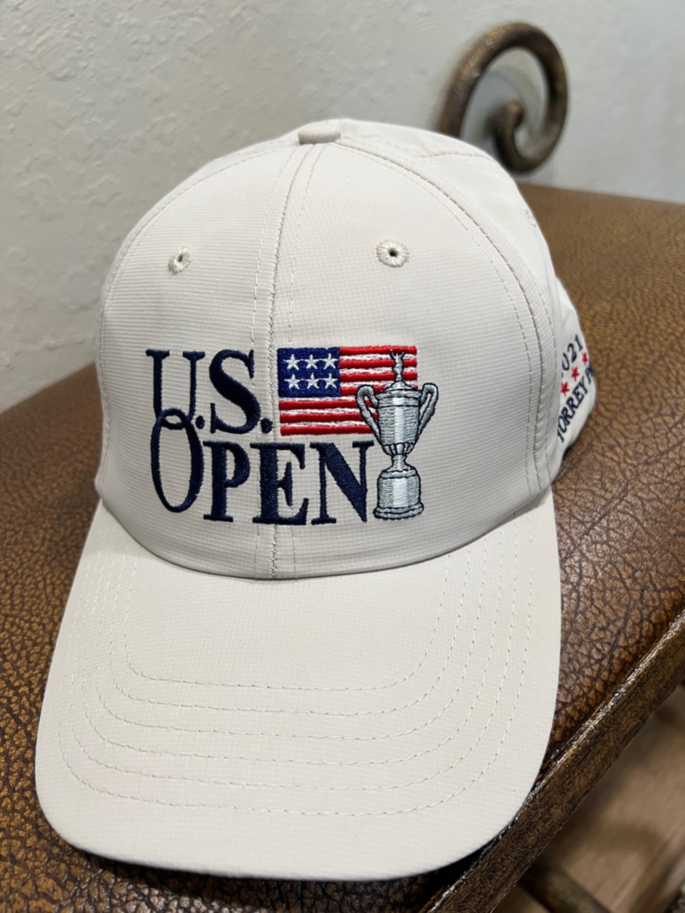 Like New US Open Torrey Pines 2021 Champion Golf Embroidered beige & blue Cap!
